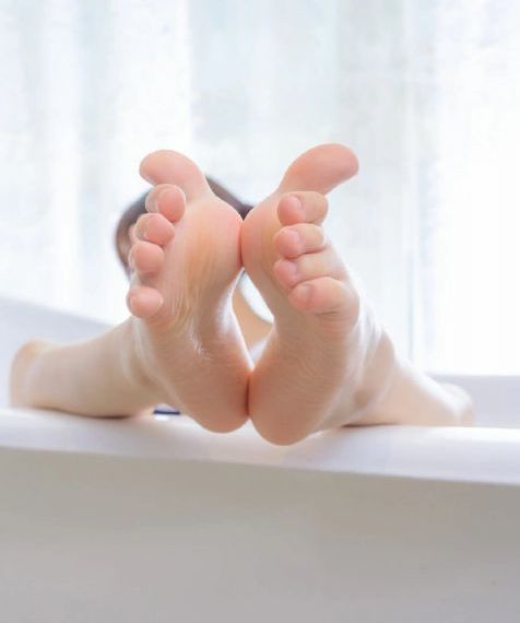 逗弄揉捏挺立的乳尖_BD国语免费高清观看